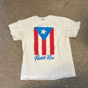 Delta ProWeight Puerto Rico flag shirt! White color, size large